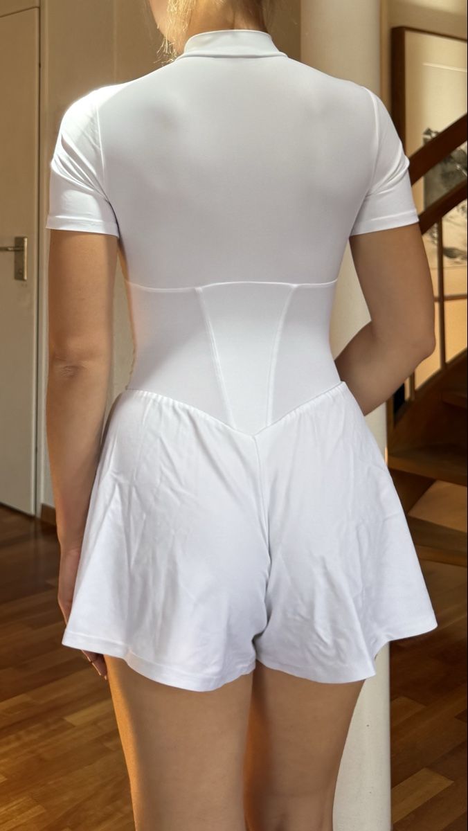 Tute: White Sport Jumpsuit - Size S – Nuovo (secondo la descrizione) da Zürich venduto da eli_t8nw 3