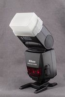Nikon Speedlight SB-800 mit Etui und Ständer
