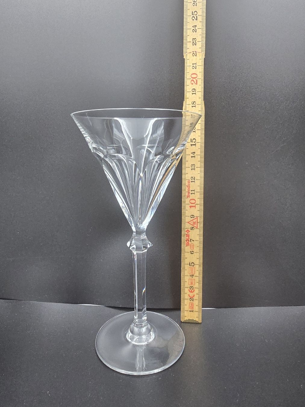 Martini Gläser: Martini-Glas – Gebraucht aus Adligenwil von Die-Fundgrueb 1