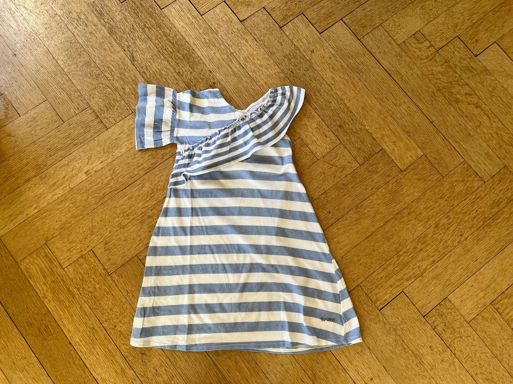 Vestiti & Gonne: Kleid Brums 128 – Usato da Beinwil am See venduto da brigittehug 1