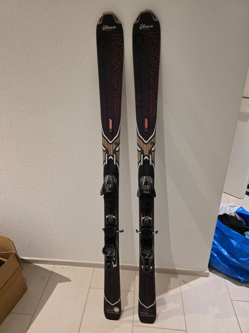 Salomon Sci: Salomon Damen Ski mit Bindung – Usato da Oberentfelden venduto da softiratte
