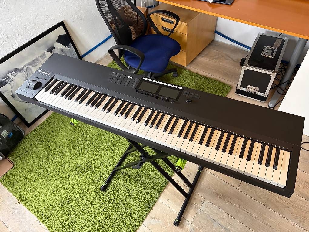Native Instruments Strumenti musicali: Komplete Kontrol S88 MK2 – Usato da Bex venduto da rseignez