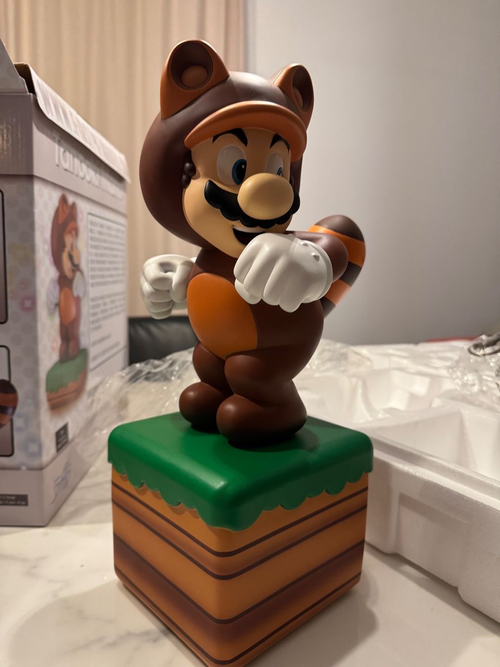 Nintendo Figuren: Statue - First 4 Figures - Mario Tanooki - Regular – Neu (gemäss Beschreibung) aus Ependes VD von Aless1400