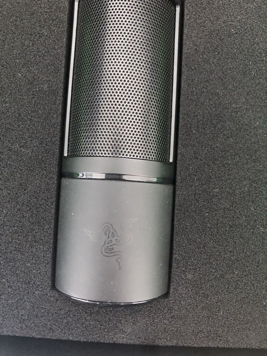 Razer Microfoni: Razer Seiren X. Gaming Microphone – Nuovo (secondo la descrizione) da Reconvilier venduto da oliver008 5