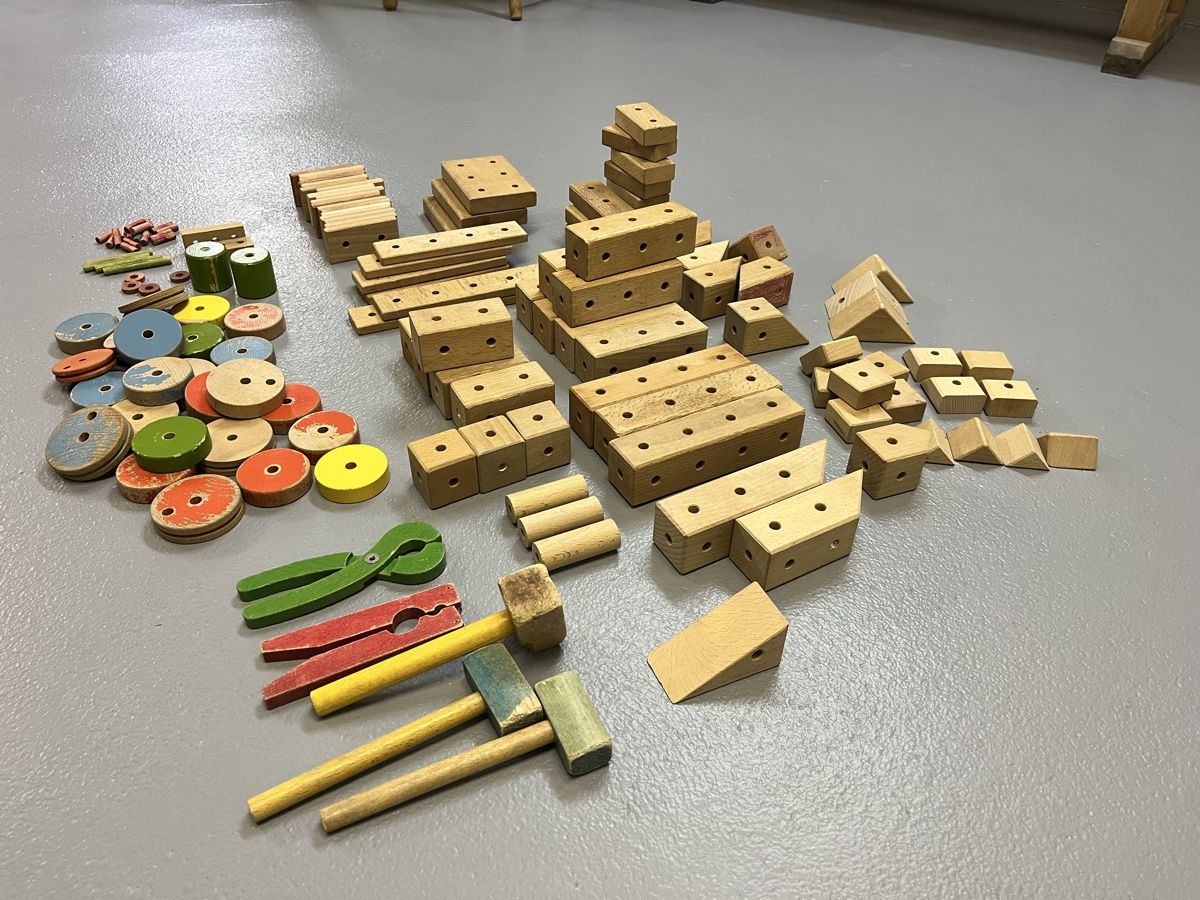 Jouets: Matador gross – D'occasion à Kilchberg ZH par ARBAU 2