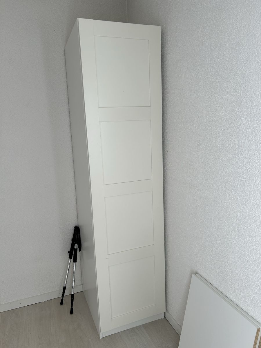 Ikea Armadi: Ikea PAX Wardrobe Cabinet - White, great Condition – Usato da Zürich venduto da mai_sxv7