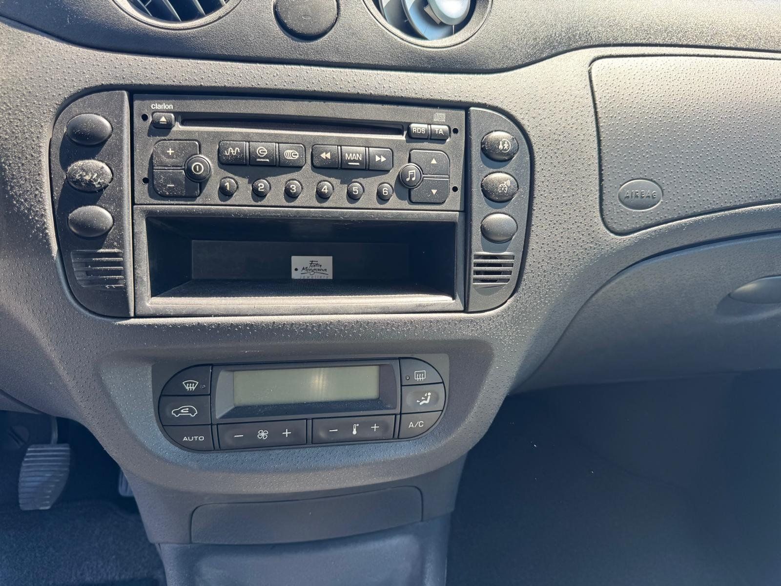Citroën Automobili: Citroen C3 1.4 i Manuel – Usato da Gland venduto da Duvernay01 6