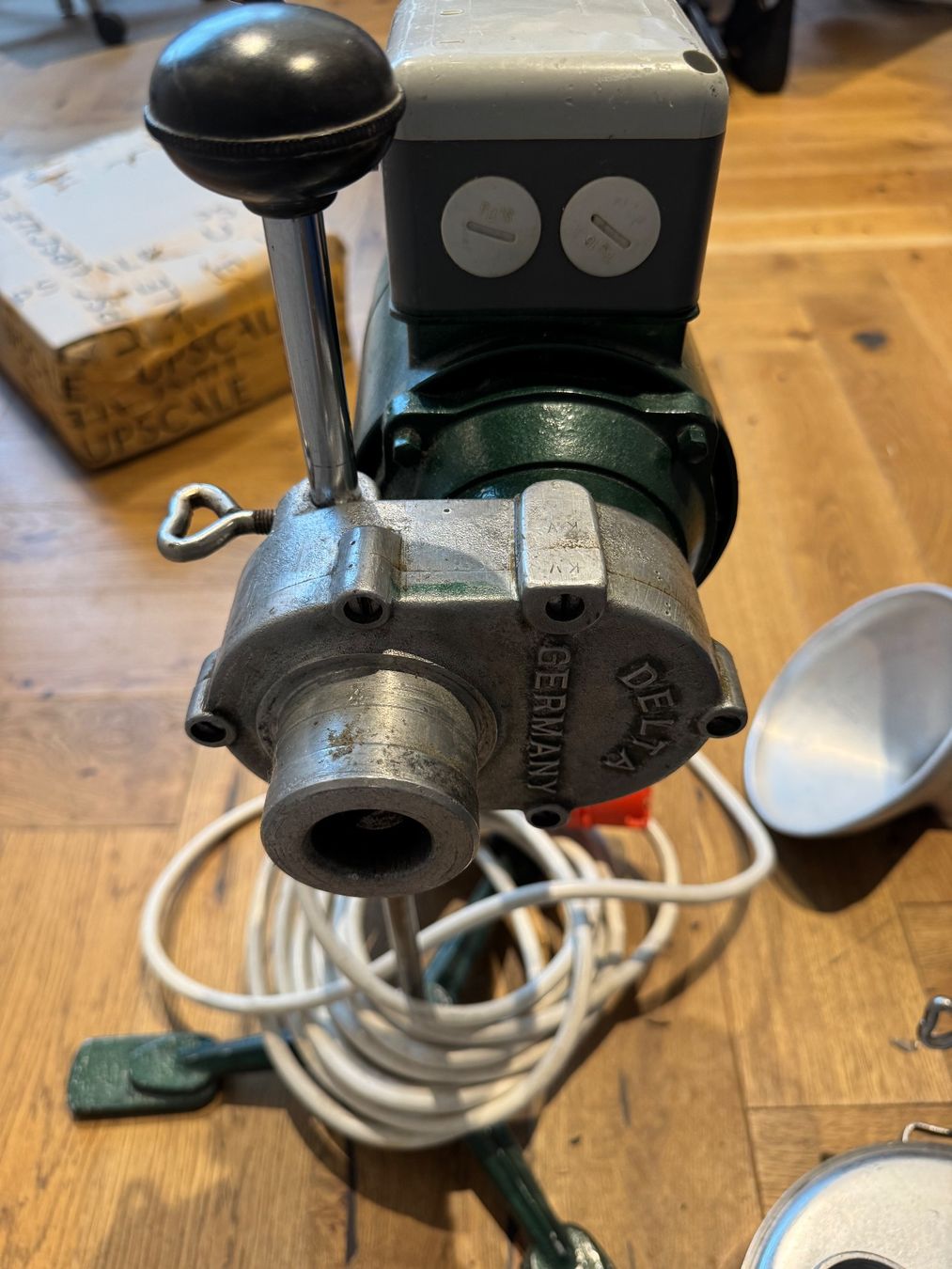 Elettrodomestici da cucina: Gastro Delta Spätzlemaschine D90E – Usato da Dietlikon venduto da HighspeedUmzug 7