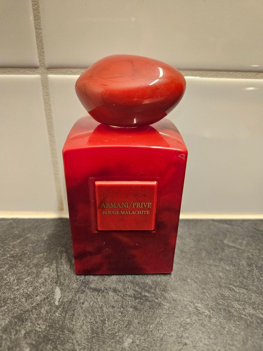Armani Parfum & Eau de Toilette: Armani Privé Rouge Malachite Parfüm 100ml – Gebraucht aus Zürich von SkullLady88