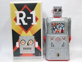 Grosser Roboter R-1 Bump-N-Go Wendemechanik unbespielt