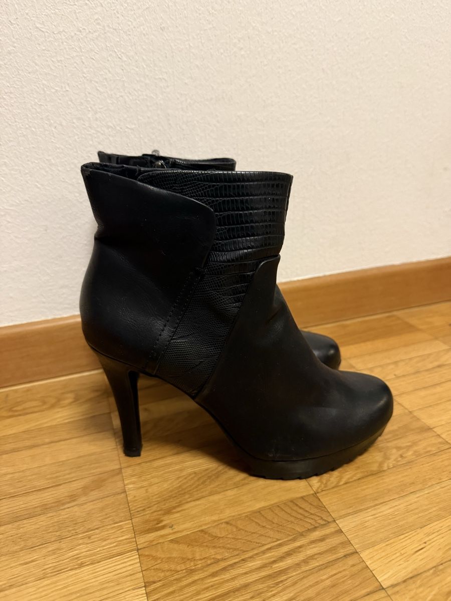 Scarpe da donna: Bottines noires Marco Tozzi, taille 38 – Nuovo (secondo la descrizione) da Châtelaine venduto da nan_j75j 2