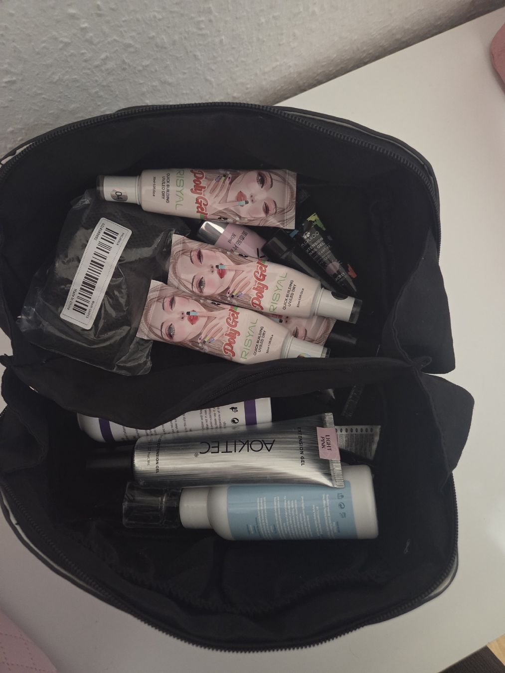 Unghie finte: lot de produit ongles – Usato da Genève venduto da Xahiina 7
