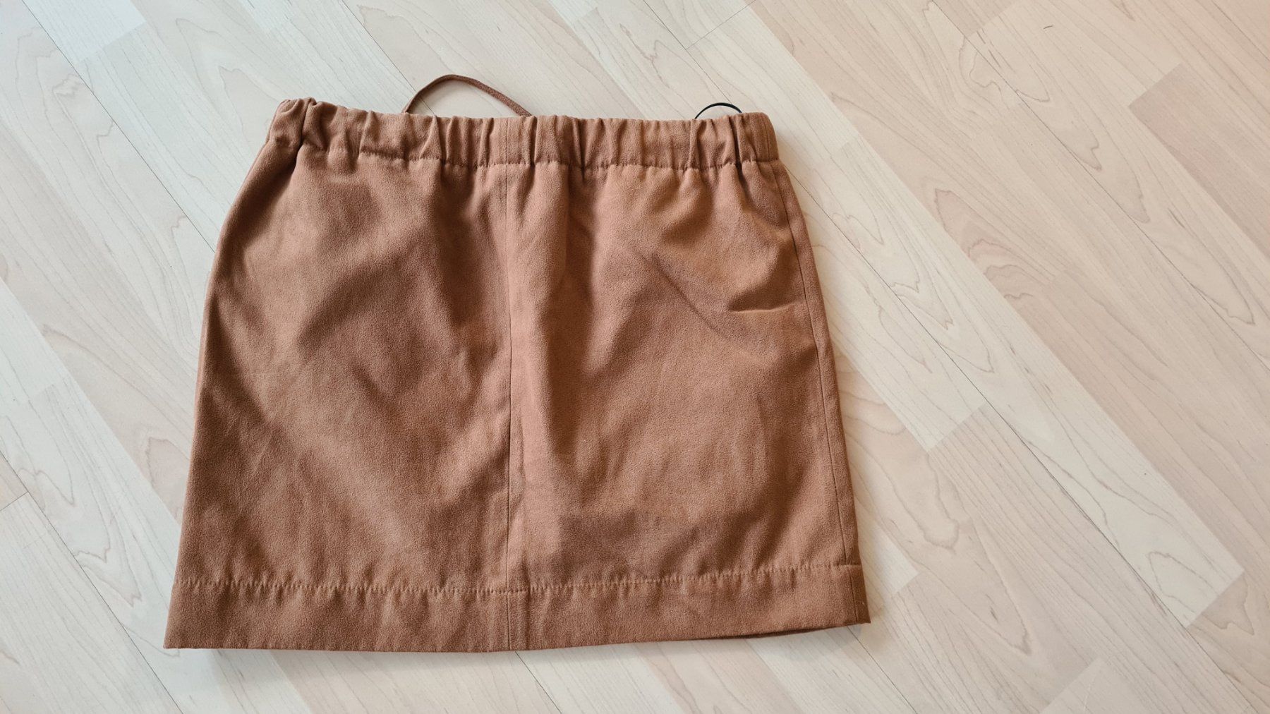 Esprit Gonne: Rock, Jupe de.corp Esprit, 36, Wildlederlook – Usato da Suhr venduto da andreas_2008 1
