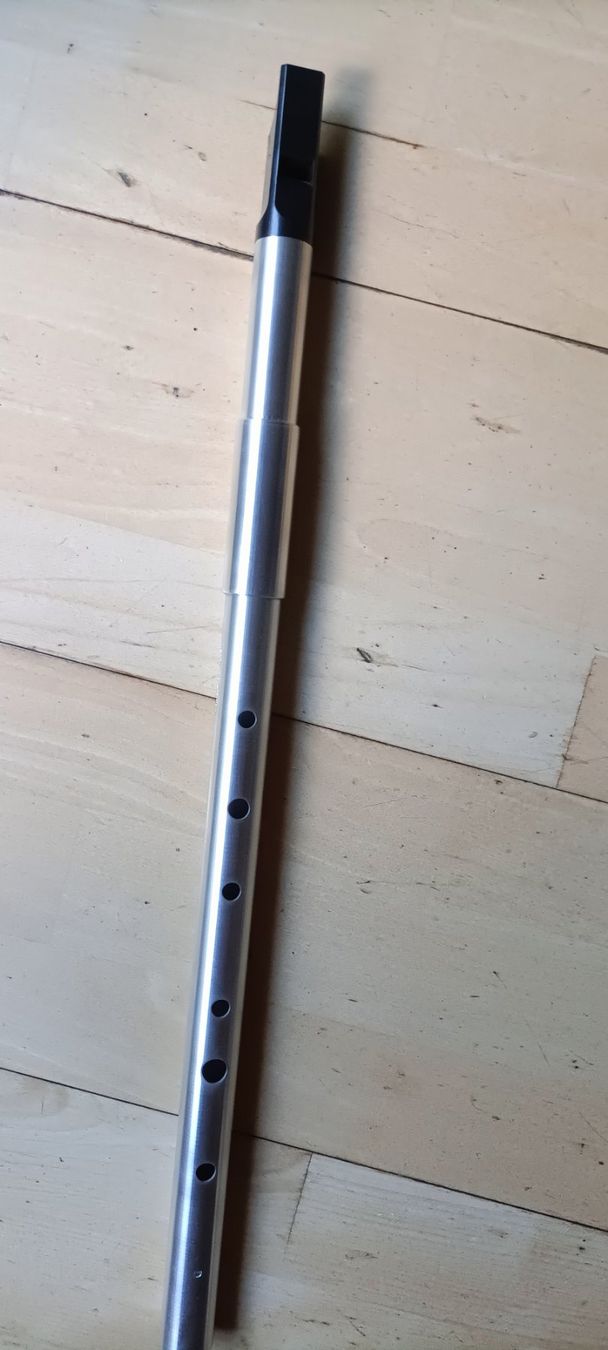 Strumenti musicali: Irish low whistle in D – Usato da Winterthur venduto da gwli