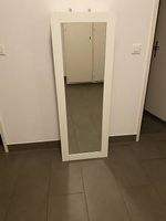 Spiegelregal