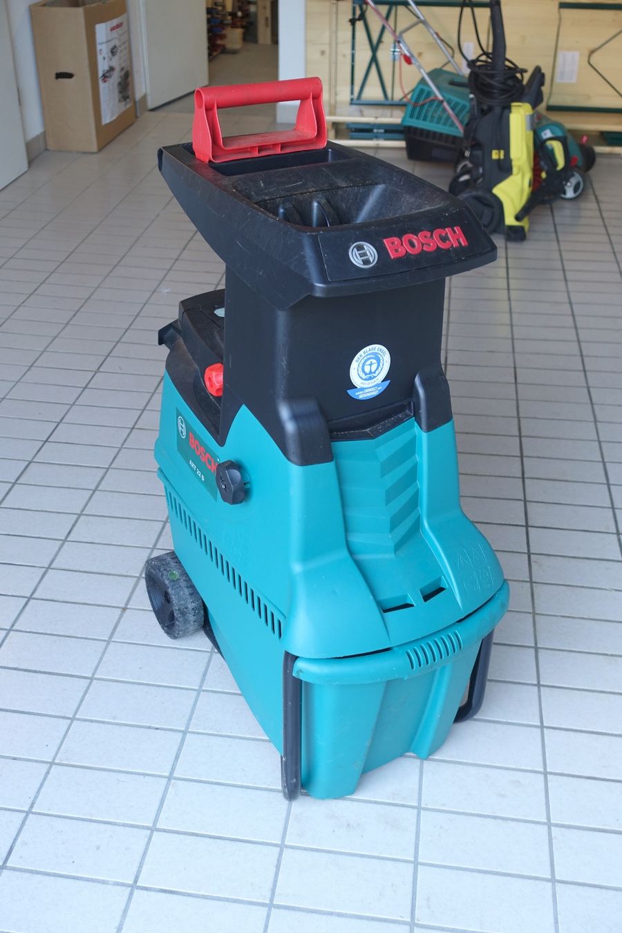 Bosch Trinciatrici: Häcksler Bosch ATX 22 D – Usato da Dietikon venduto da Darums