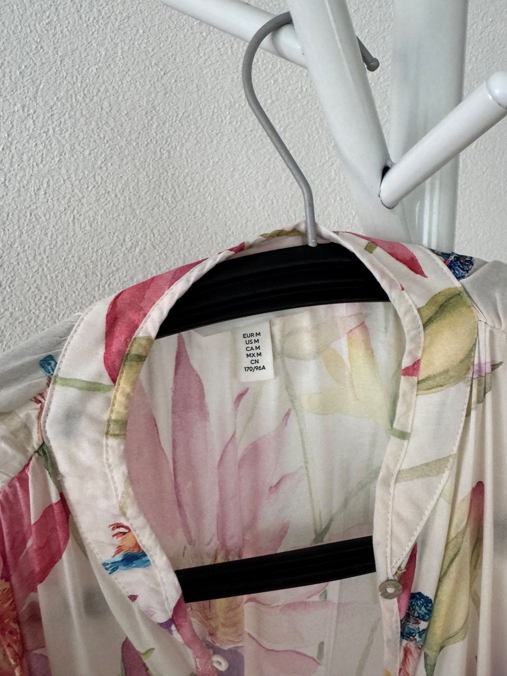 H&M Vestiti: H&M Hemdblusenkleid mit Blumenprint, M – Nuovo (secondo la descrizione) da Uetikon am See venduto da happywishes 2