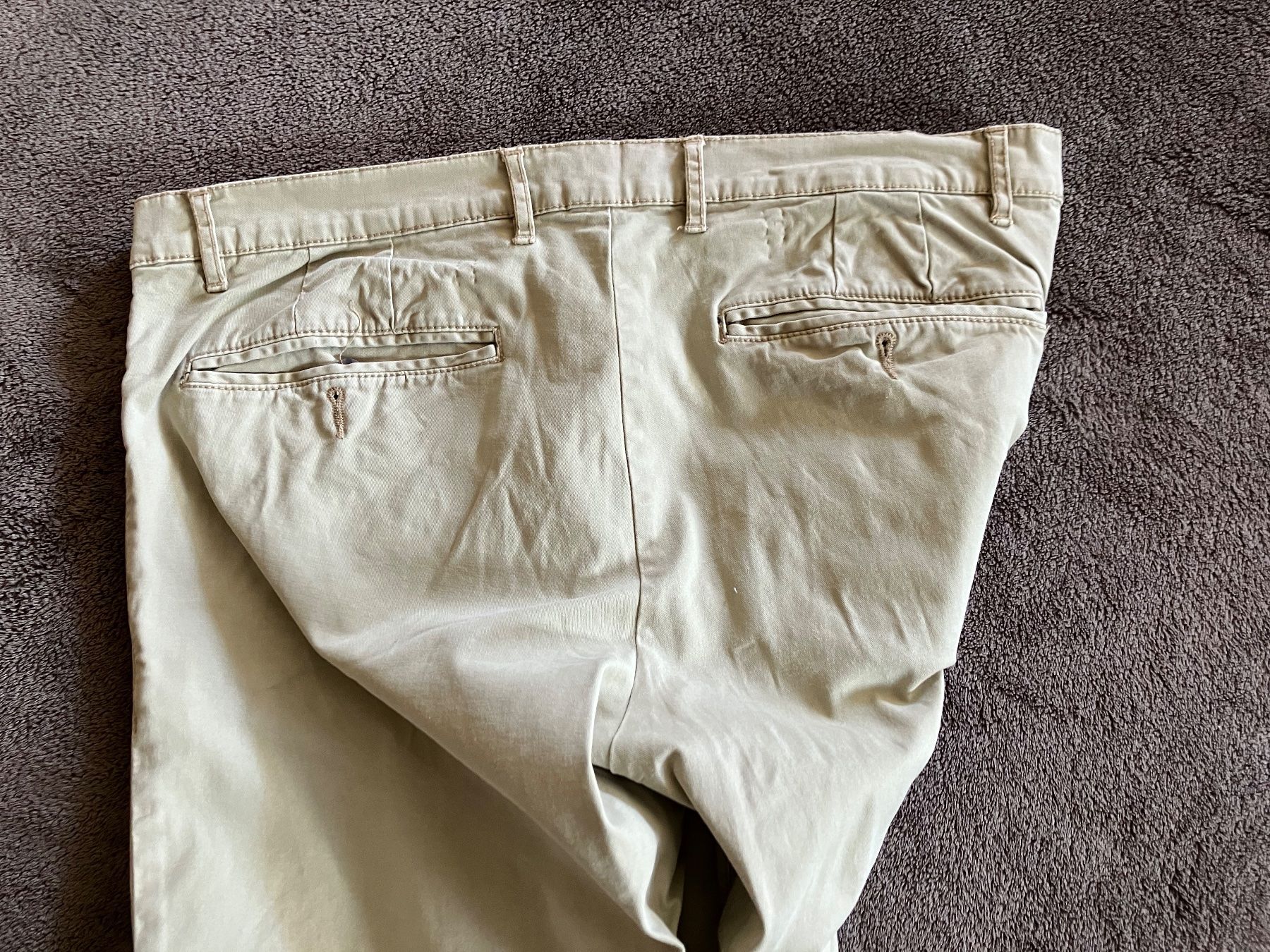 Pantaloni: Pantalon chino * Taille M – Usato da St-Triphon venduto da chamaclinea 2
