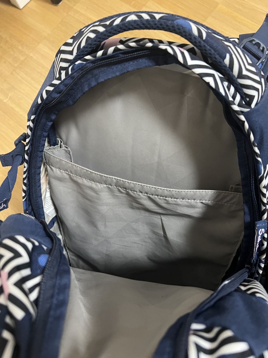 Satch Borse & Zaini: Satch Schulrucksack Navy Pink – Usato da Forch venduto da els_dl9k 2