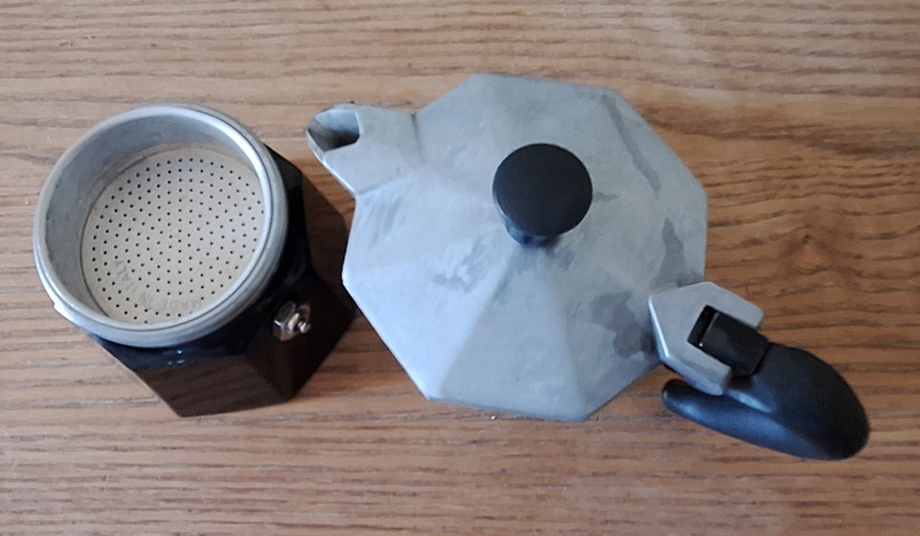 Bialetti Kaffeemaschinen & Espressomaschinen: Bialetti Espressokocher schwarz  – Gebraucht aus Adlikon b. Andelfingen von Kraemse 1