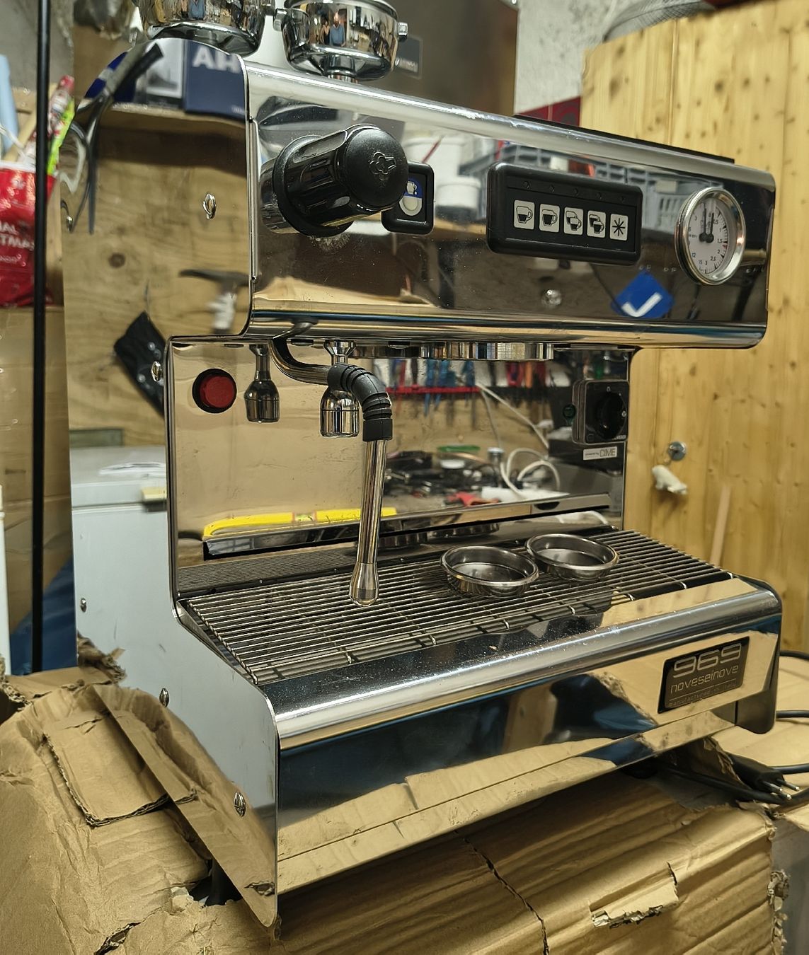 Kaffeemaschinen & Espressomaschinen: Machine à café professionnelle  – Gebraucht aus Vétroz von vin_xp2l 1