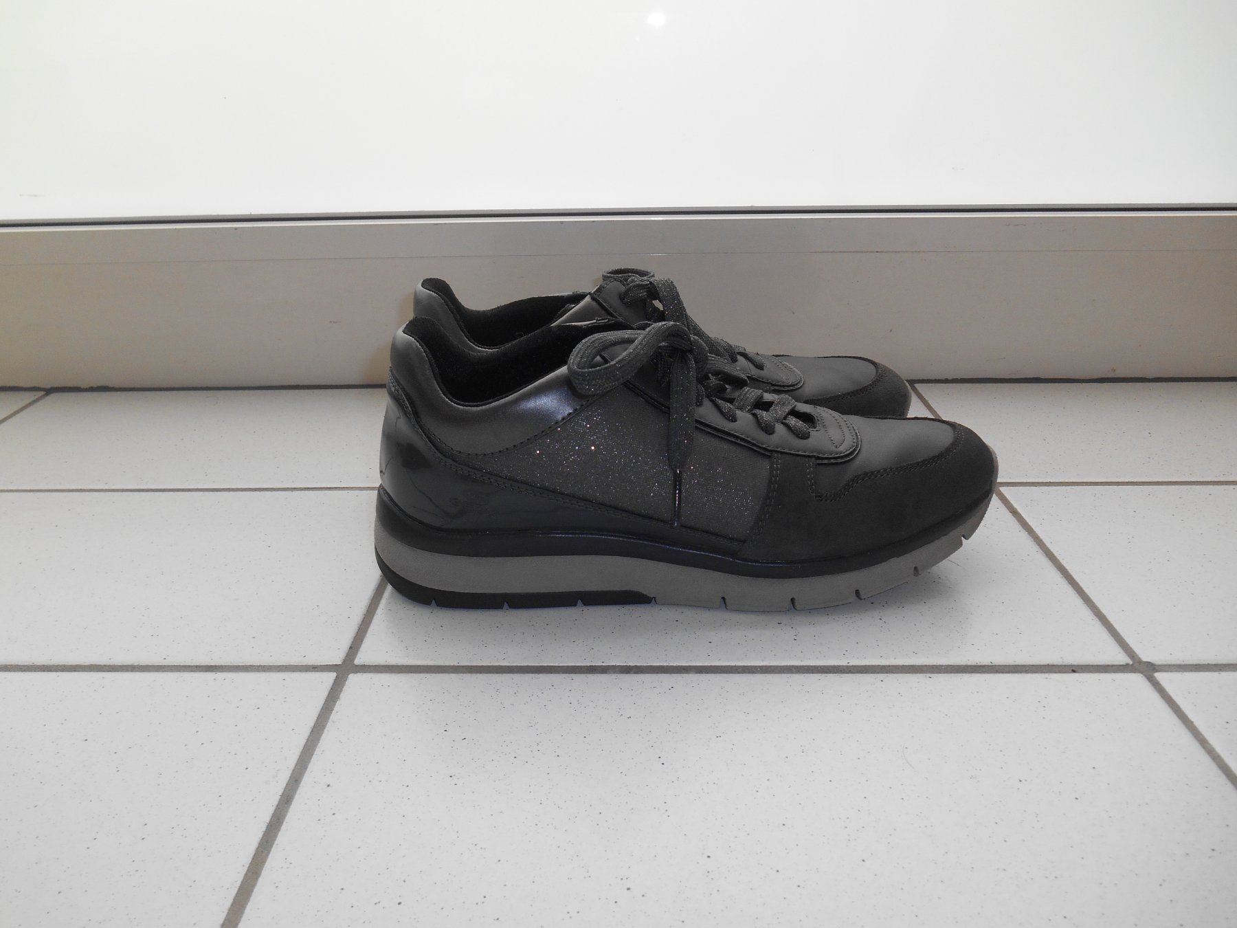 Geox Scarpe da donna: Geox Damen Sneaker Grösse 39 – Usato da Basel venduto da fafa68