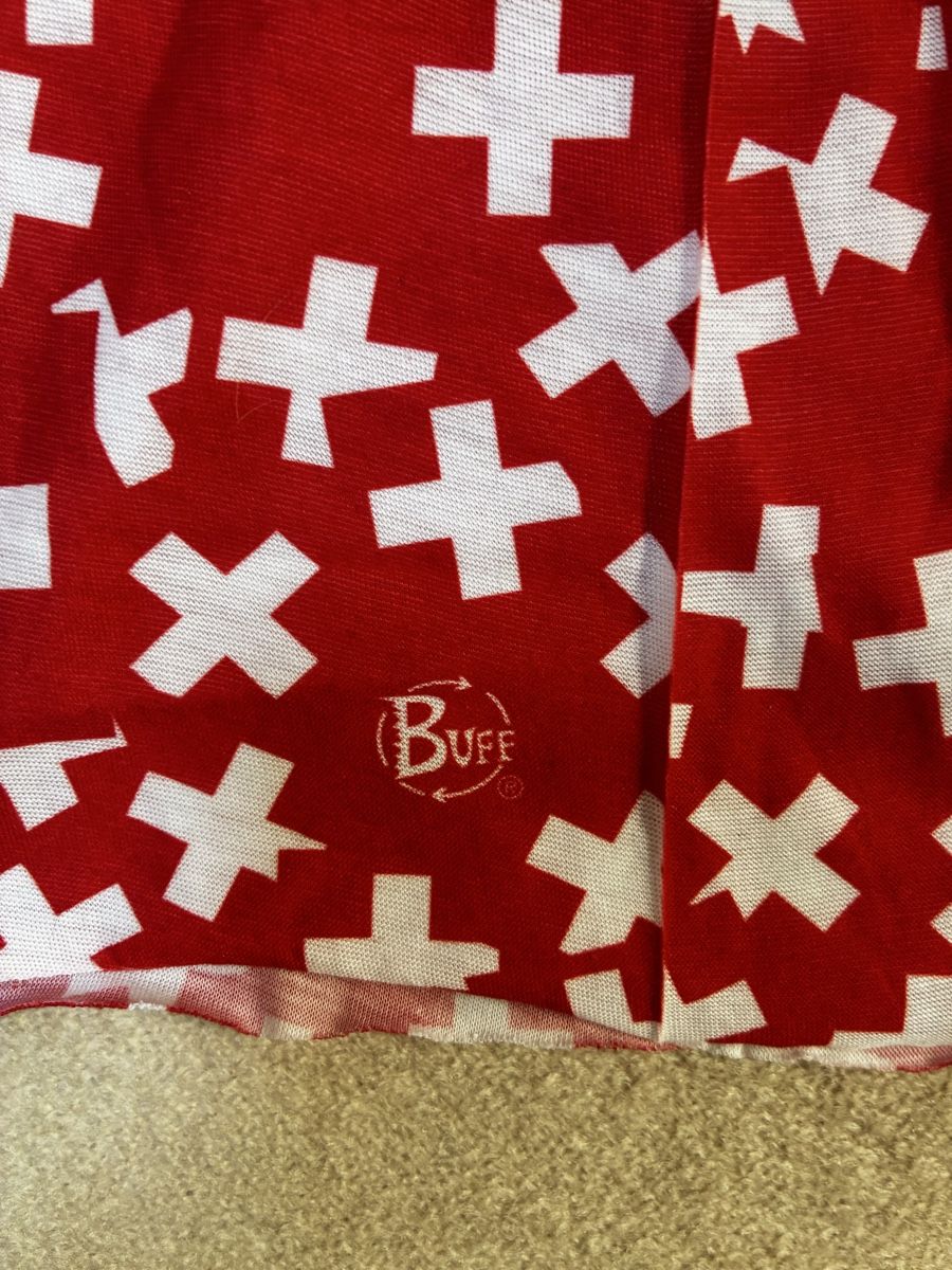 Buff Foulards & écharpes: Buff multifunction scarf Swiss cross pattern red white – Neuf (Voir description) à Schaan par RicX-10 1