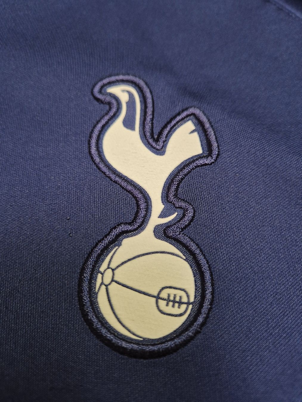 Nike Giacche: Nike 18/19 Tottenham Hotspur Jacke Grösse L – Nuovo (secondo la descrizione) da St. Gallen venduto da CaliSunshine 2