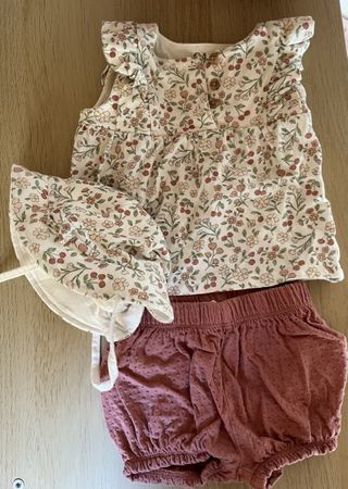 C&A Sommer Set, Gr. 74 (6-9M) Mädchen, Bluse+Shorts+Hut
