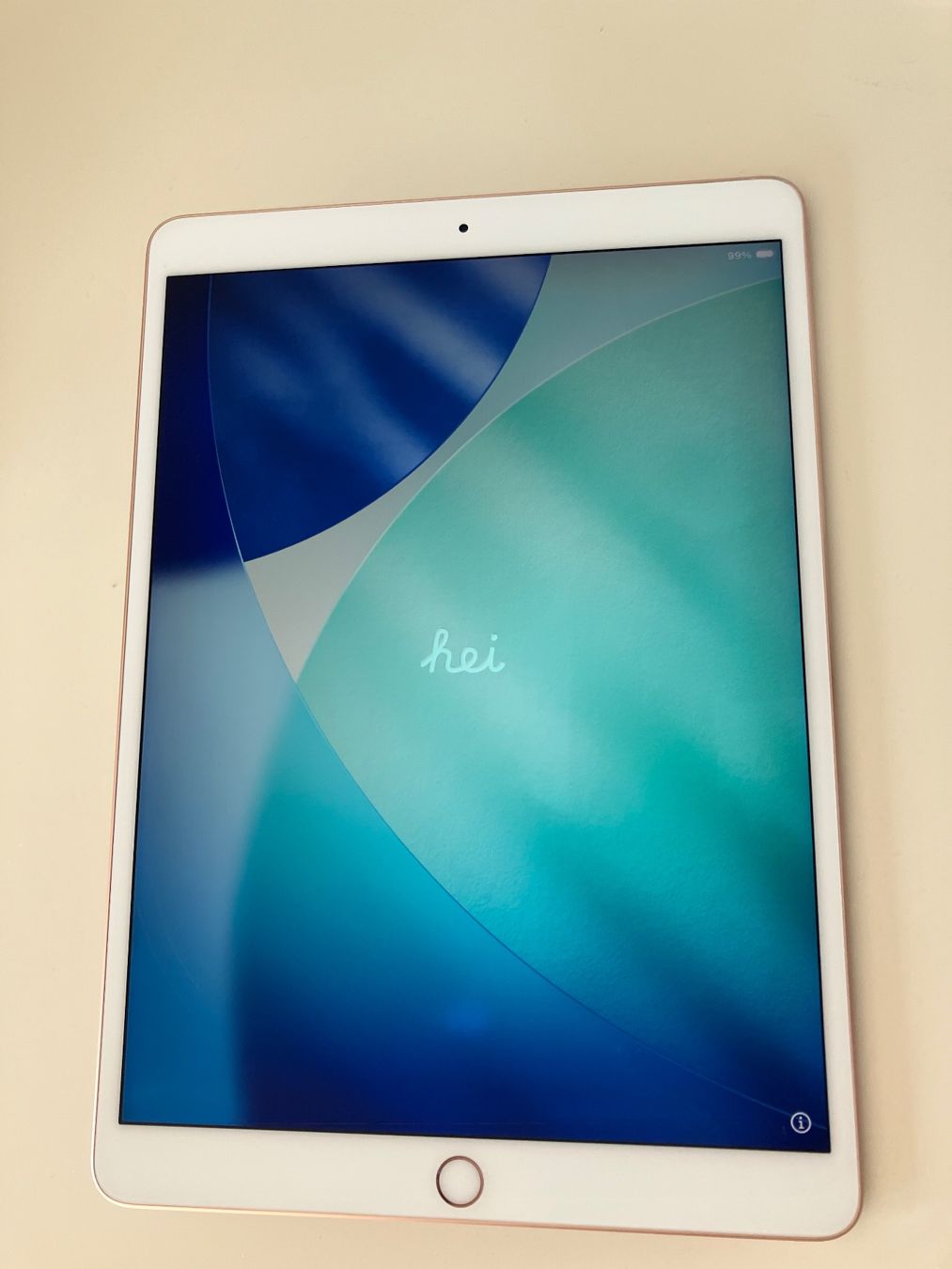 Apple Tablet PC: iPad Air 3. Gen. Wi-Fi, 64GB – Gebraucht aus Schaffhausen von Tempera 1