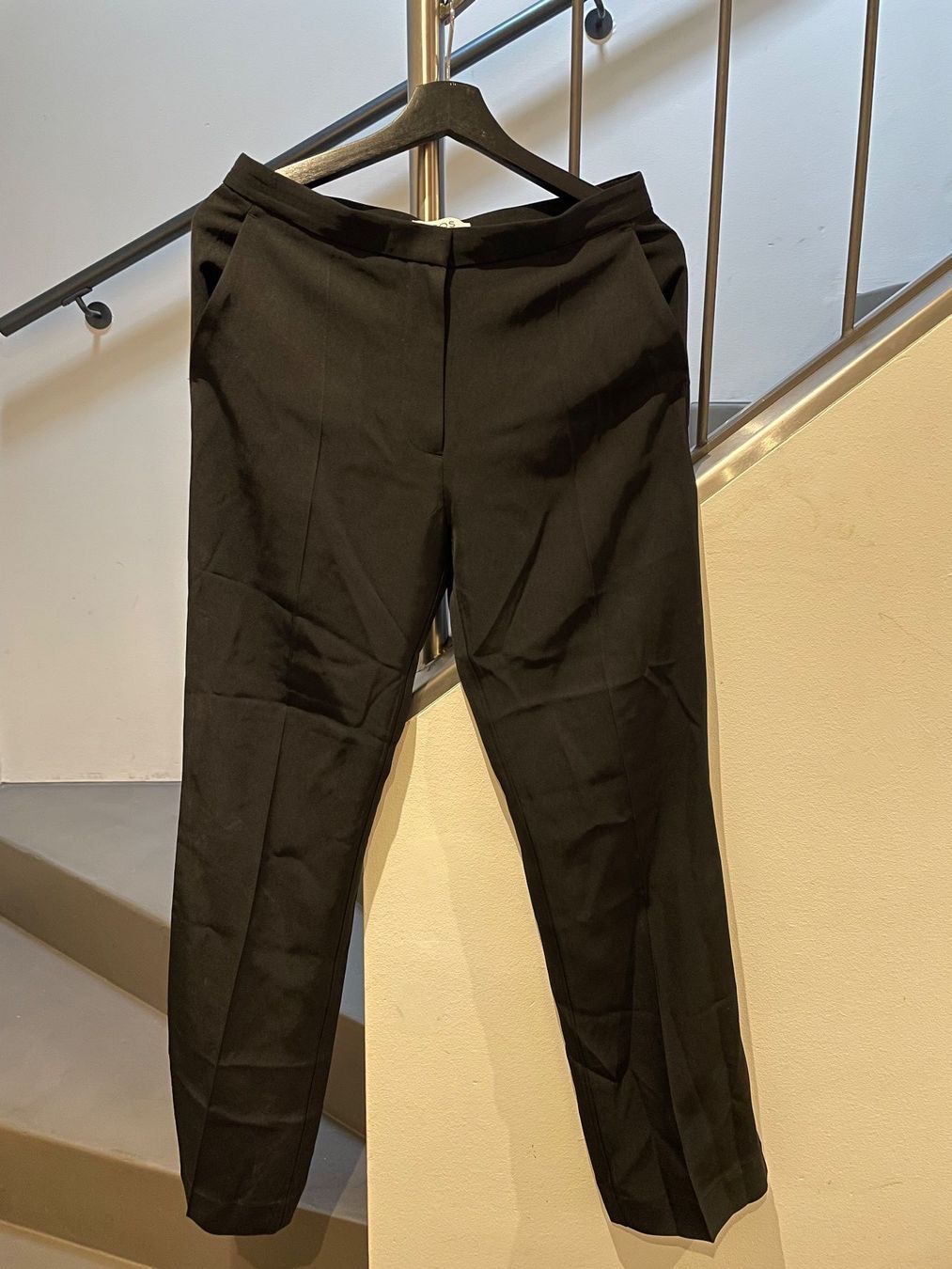 Cos Pantaloni: Hose von COS – Nuovo (secondo la descrizione) da Bonstetten venduto da Pina15