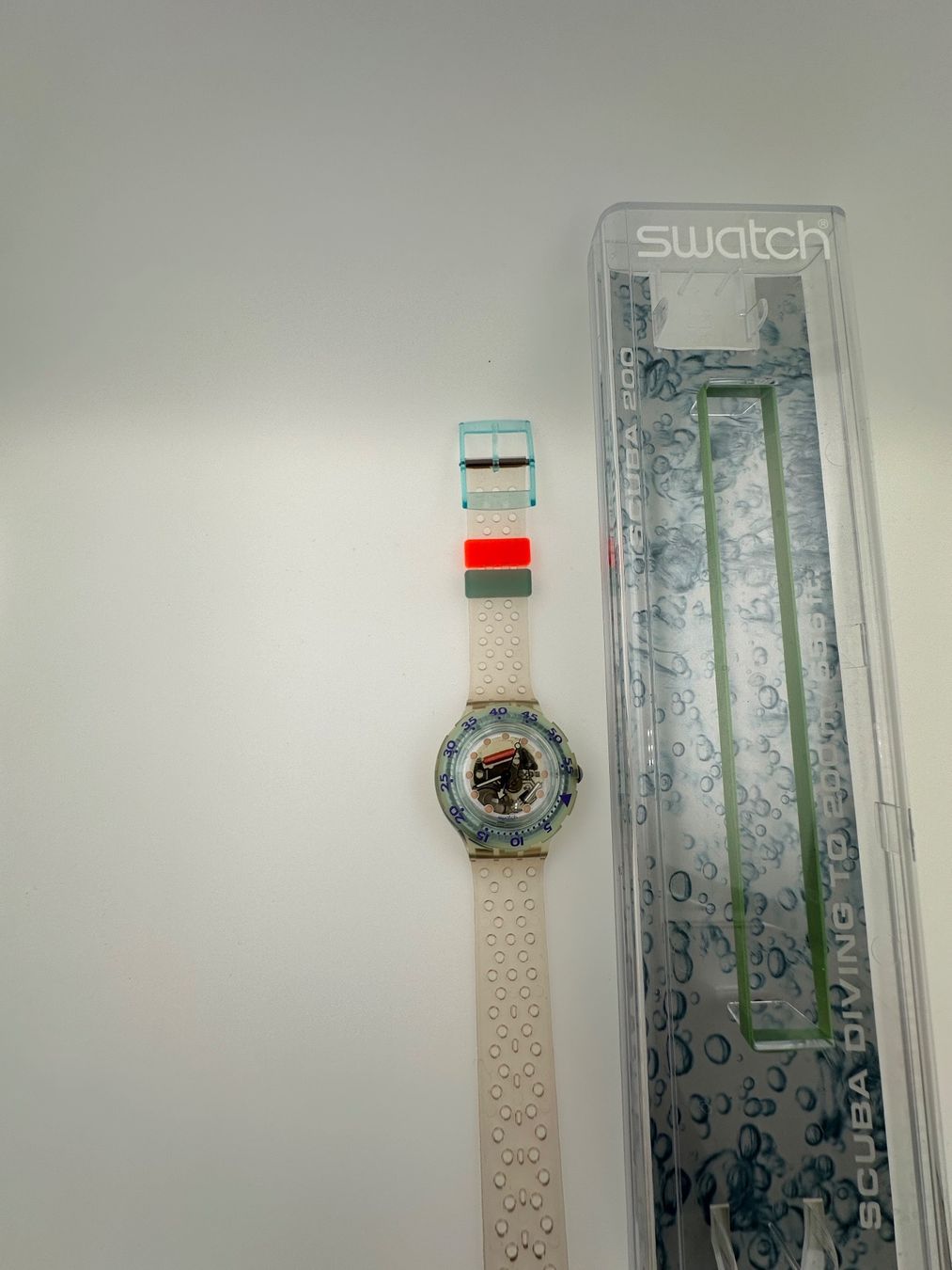 Swatch Orologi: SWATCH SCUBA 200 JELLY BUBBLES NEU 1992 – Nuovo e nell'imballaggio originale da Bremgarten AG venduto da uhrenshopp