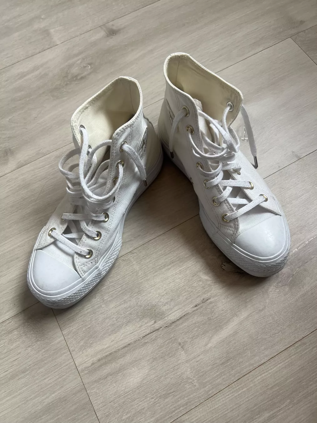 Converse Scarpe da donna: Converse All Star - Chuck Taylor – Usato da Moudon venduto da mel_n7w5