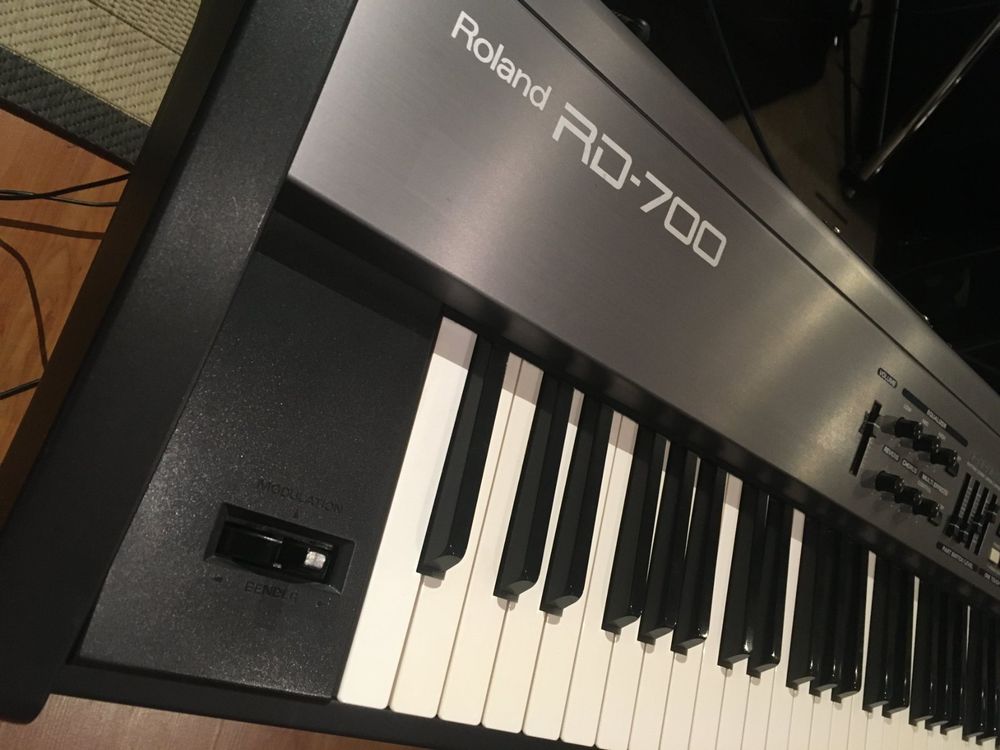 Roland RD700 Stage Piano (Defekt) in Wila für CHF 156 – nur Abholung ...