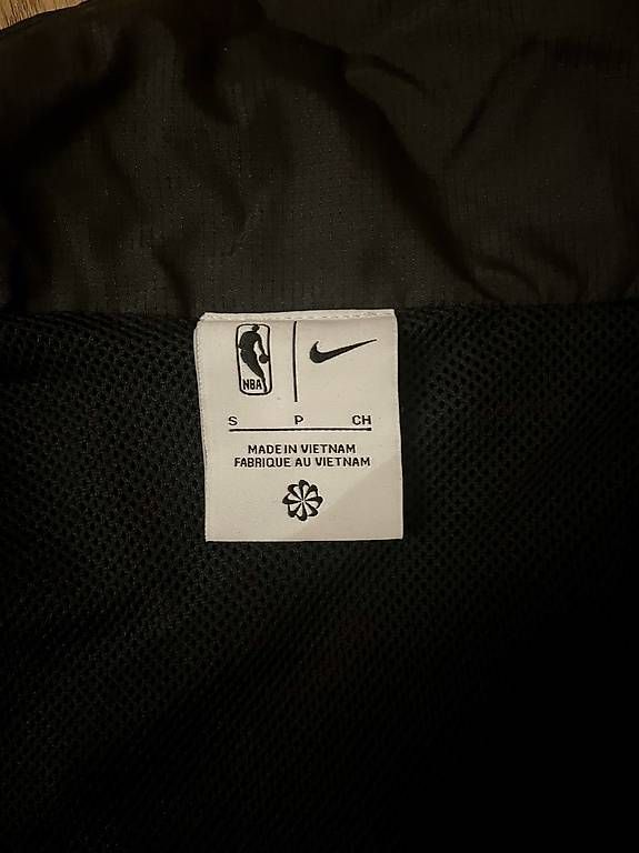 Jacken: Jacke Lakers  – Gebraucht aus Oberwil BL von wanndann 3