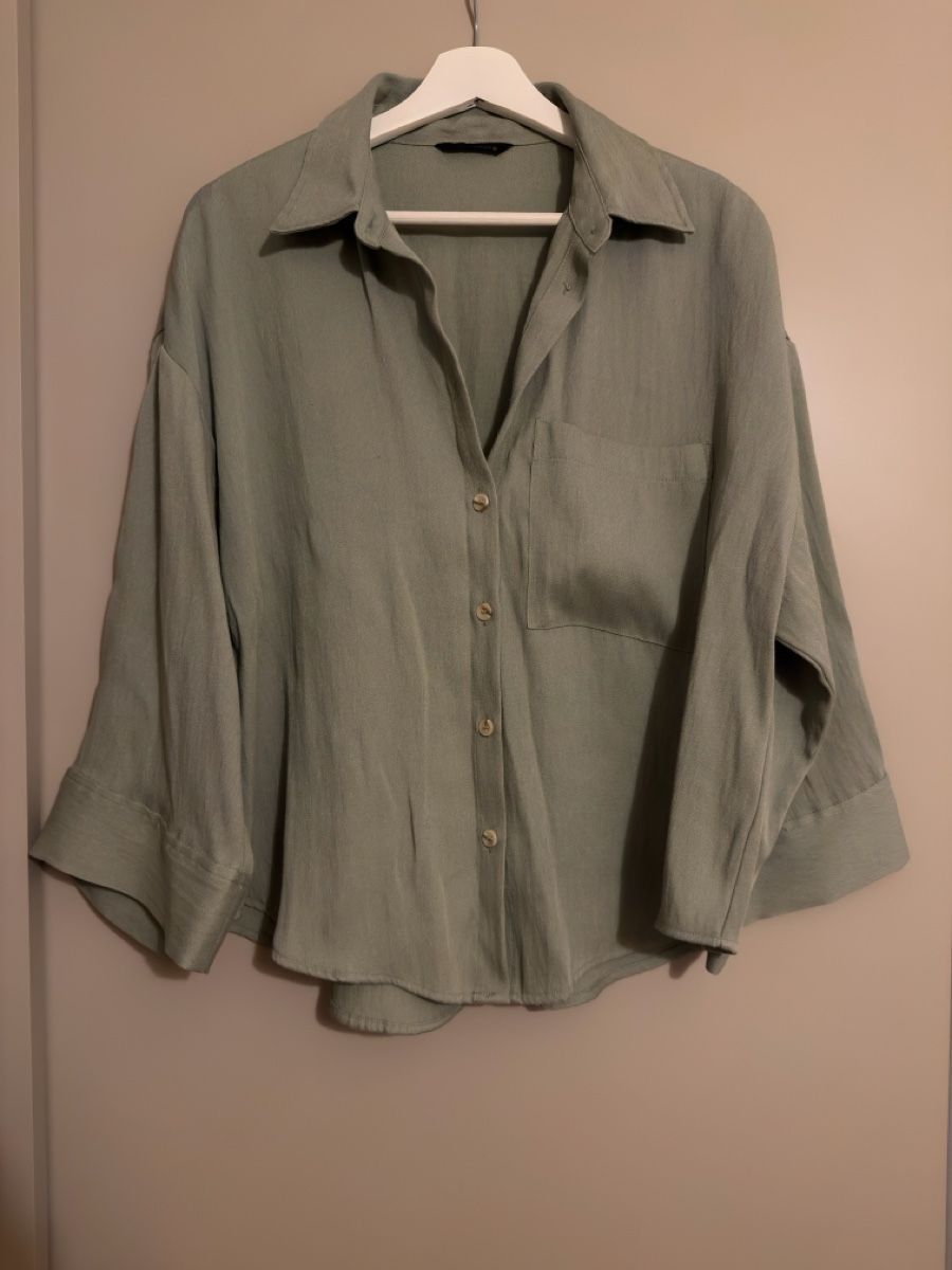 Zara Blusen: Damen Bluse Khaki  – Gebraucht aus Spreitenbach von ada_m5v9