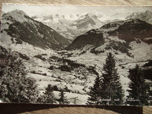 Cartoline postali: Gstaad mit Wildhorn Postkarte – Usato da Thun venduto da Gaad1961
