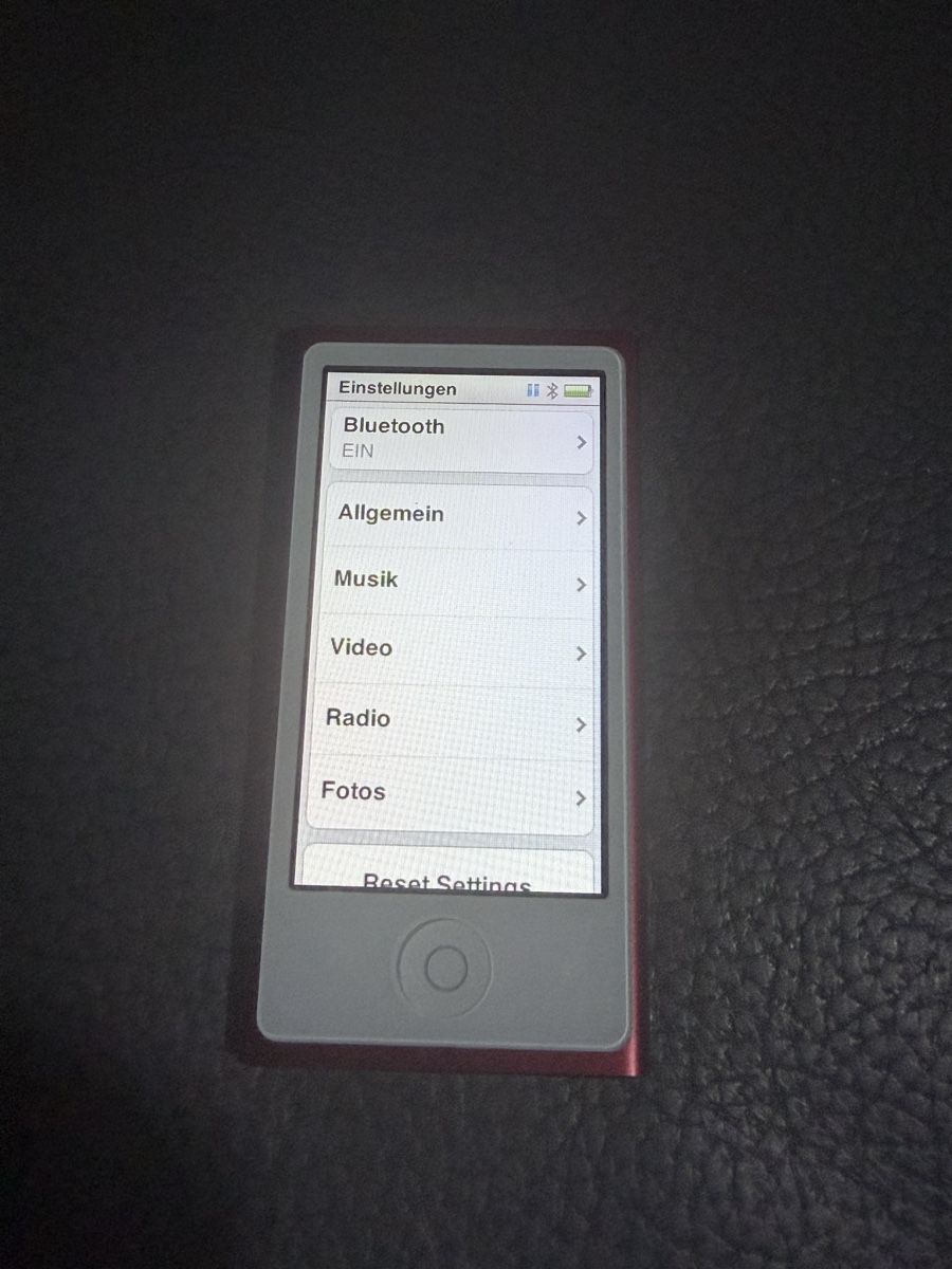 Apple Tragbarer Mediaplayer: Apple iPod Nano 7. Gen 16GB rot  – Gebraucht aus Zürich von semi16 2