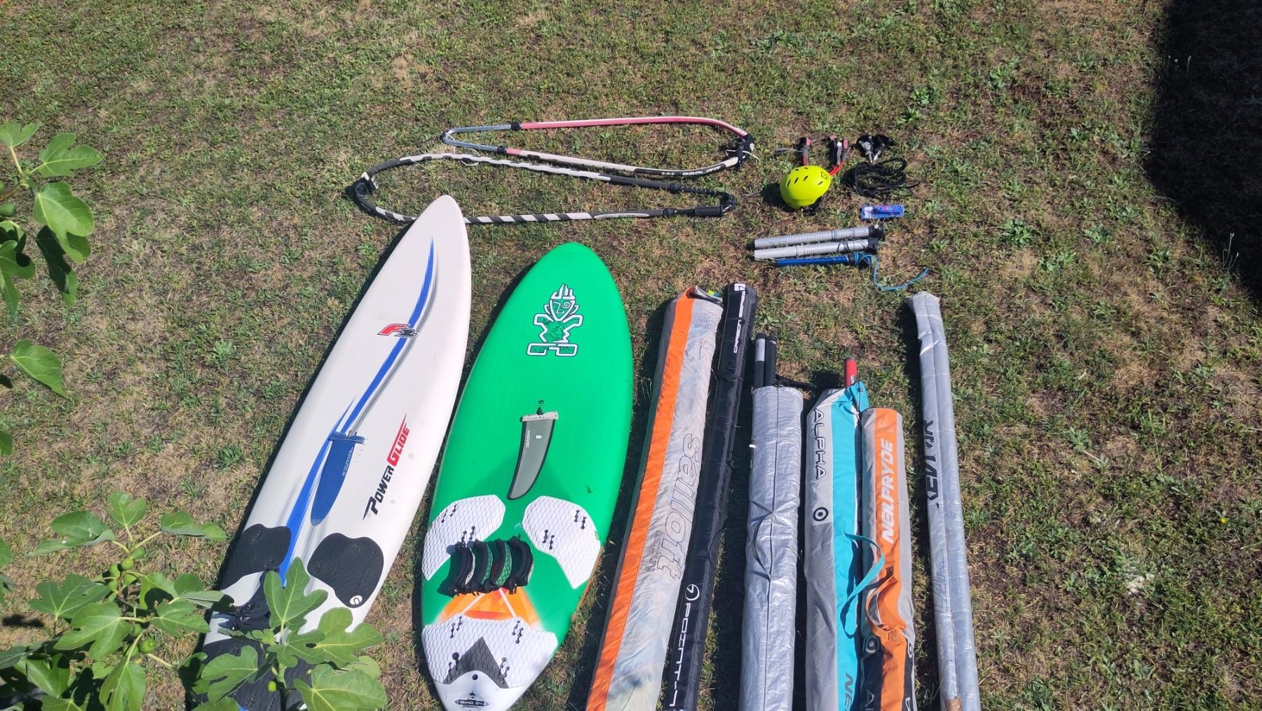 Surfboards & Schwimmbrette: Windsurf: Perfektes Set für Einsteiger und Könner – Gebraucht aus Zürich von maxmax22