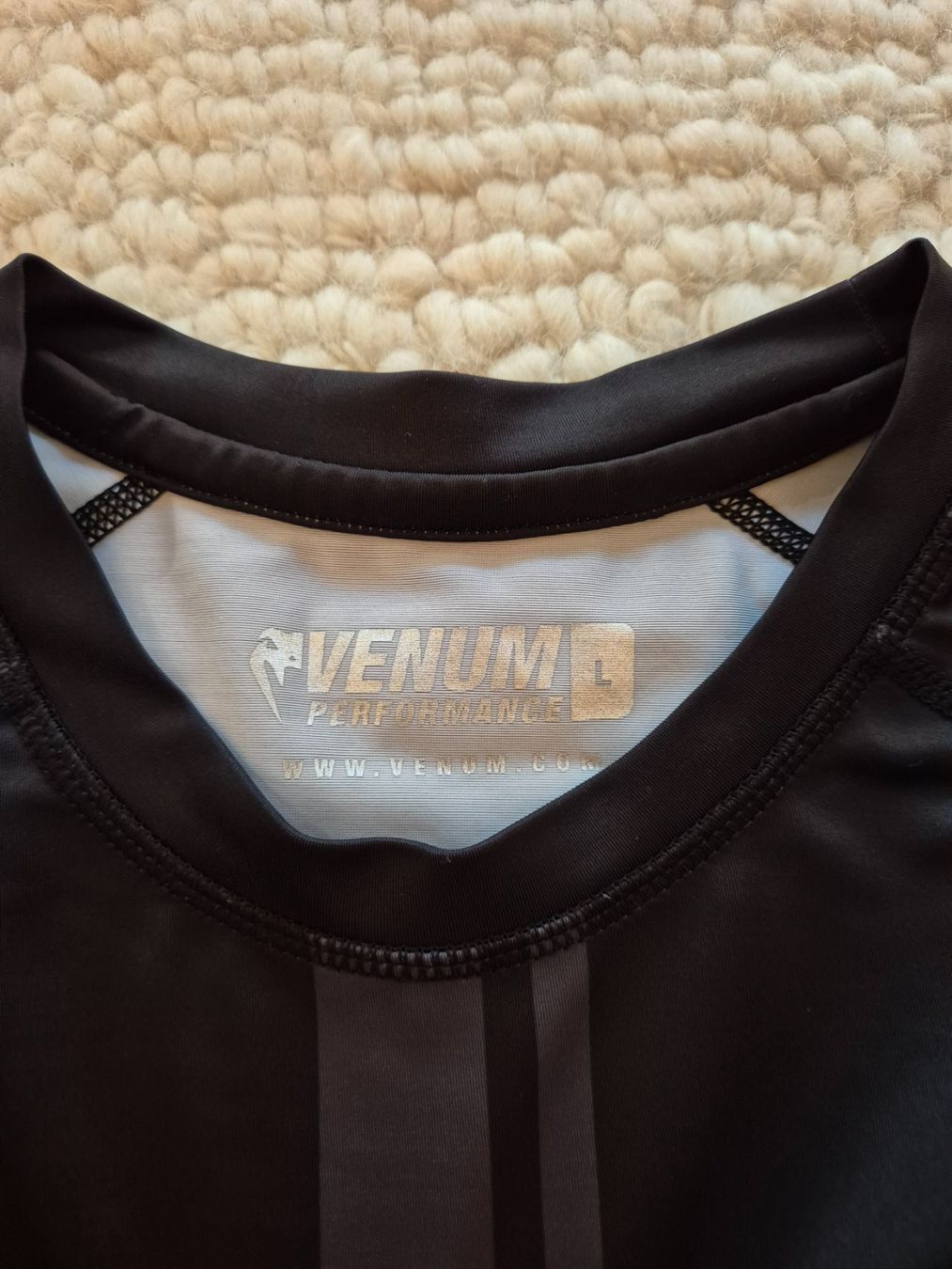 Venum T-Shirts: Venum Performance Rashguard BJJ Grösse L – Gebraucht aus Ittigen von LilyfromSwitzerland 4