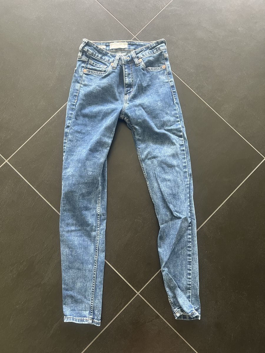Mango Jeans: Blaue Mango Jeans, Grösse 32 – Usato da Bilten venduto da and_6hjn 1