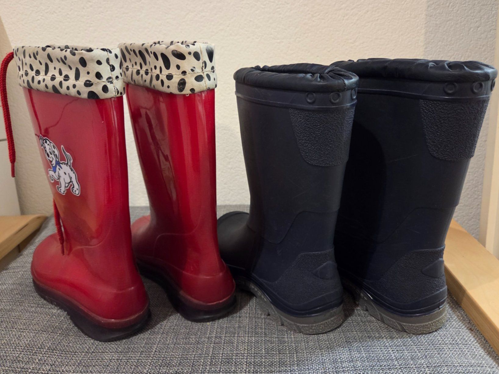Spirale Schuhe für Jungen: Kinder Gummistiefel 2 Paar Grösse 32 – Gebraucht aus Thun von el_gnom 1