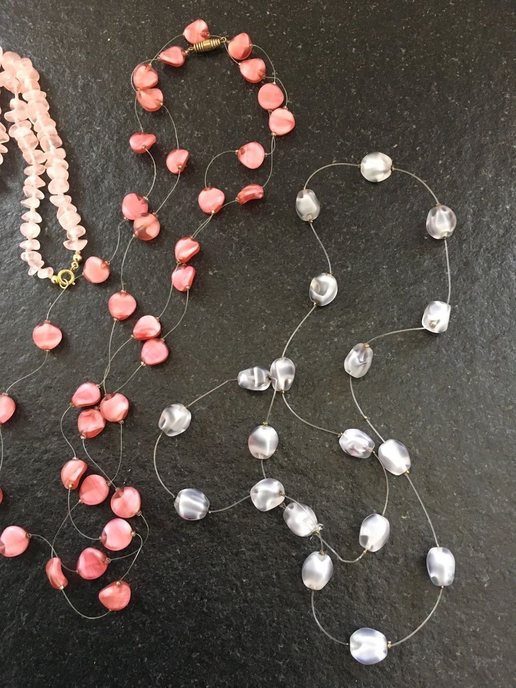 Ketten: Halsketten, Modeschmuck, 2 Stk. – Gebraucht aus Bern von antigua13