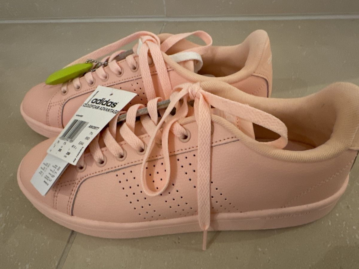 Adidas Scarpe da donna: ADIDAS Sneaker Grösse 41 NEU Cloudfoam – Nuovo e nell'imballaggio originale da Romanshorn venduto da san_9h2d 1