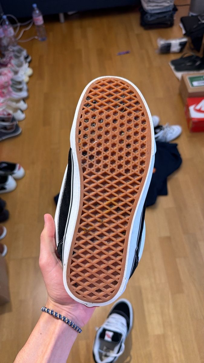 Vans Chaussures hommes: Vans Schuhe  – D'occasion à Basel par nicolasschneeberger 3