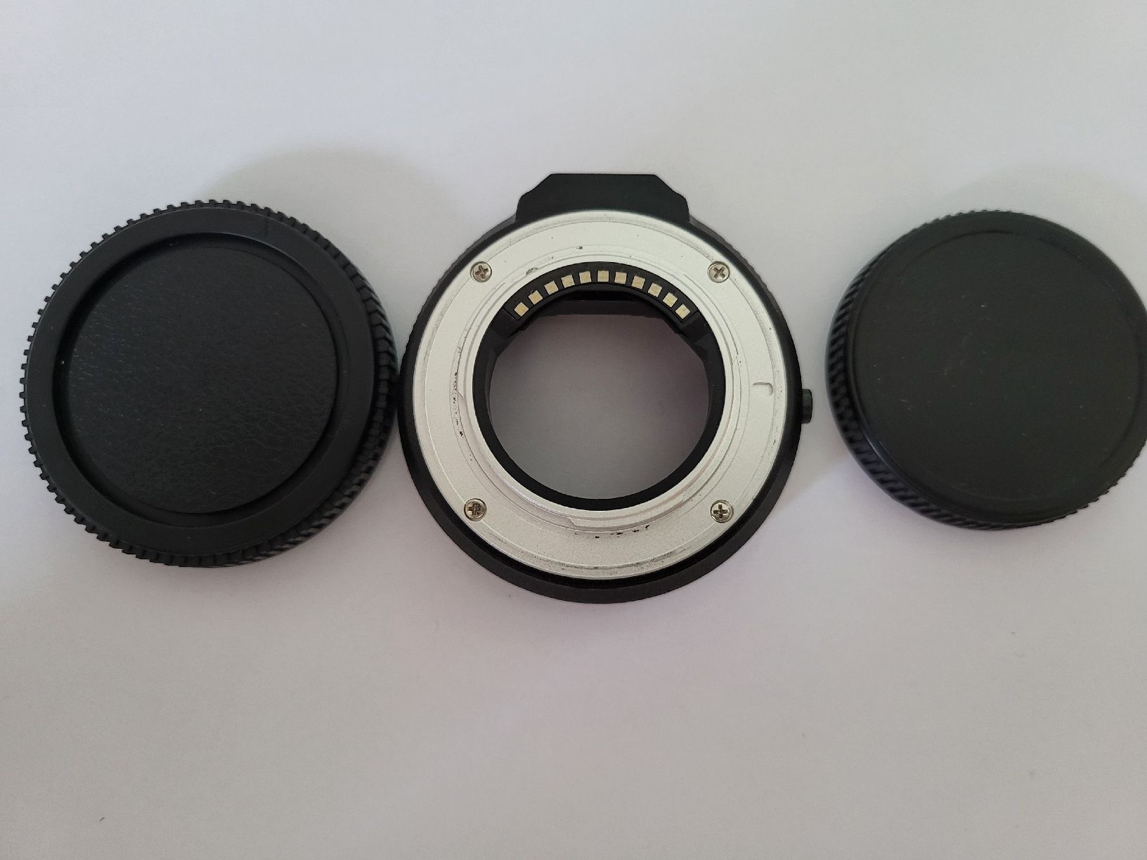 Convertitori: Electronic Lens Adapter 43–M43 mit Deckeln #15 – Usato da Dachsen venduto da MacheSache 3