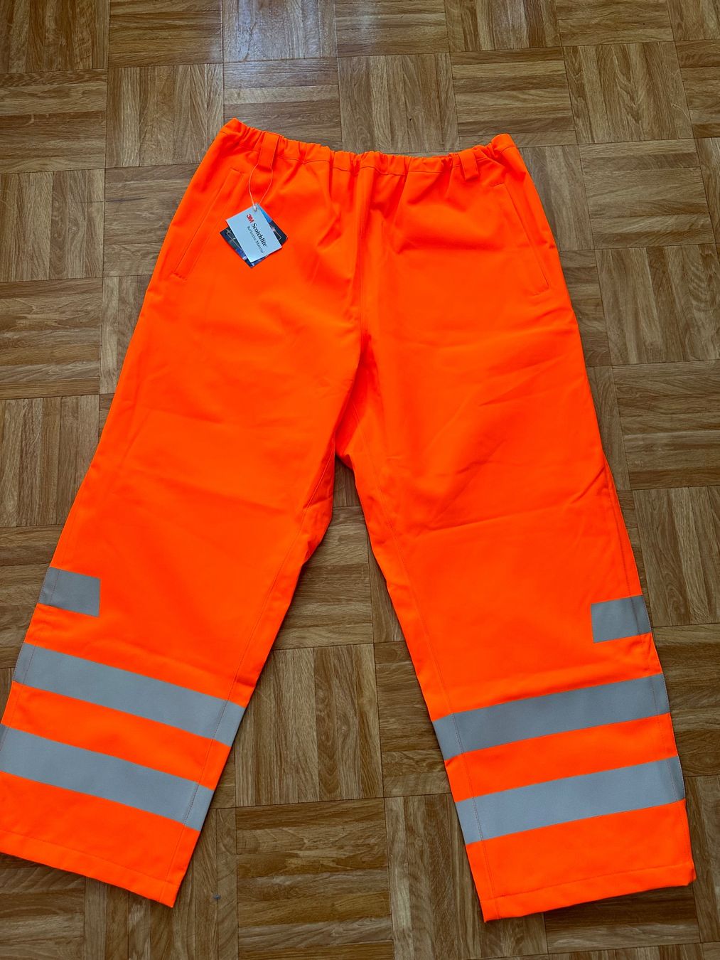 Pantalons: Regenhose Gr. 52 – Neuf (Voir description) à Domat/Ems par tip-top007