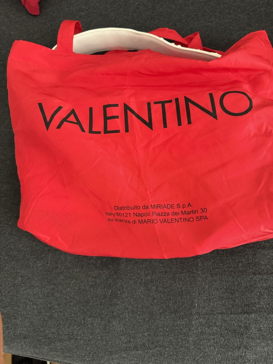 Valentino Borse da donna: Sac Valentino – Usato da Martigny venduto da ber_tdz7 5