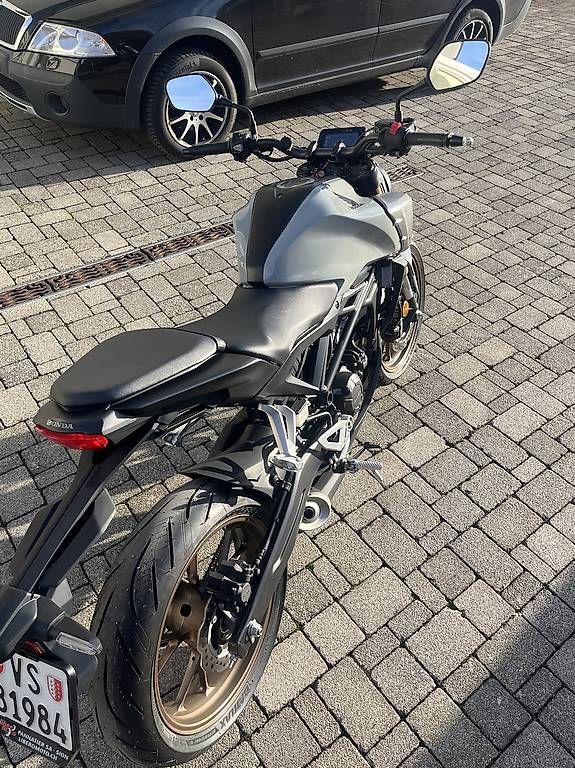 Honda Strada: Honda cb125r – Usato da Erde venduto da hug_gff8 3