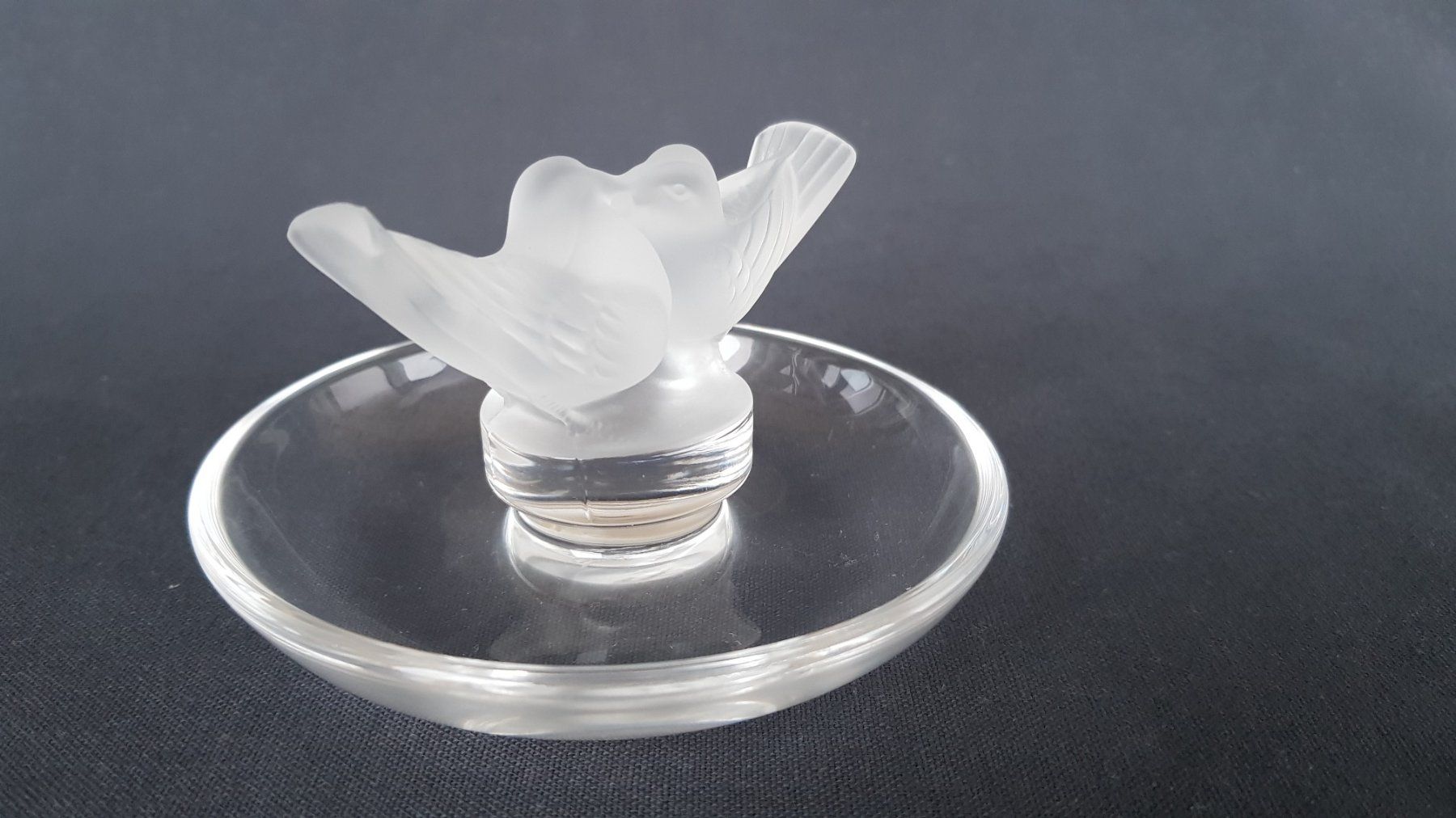 Bicchieri: Lalique - Glasschälchen mit Taubenpaar - Ringhalter – Usato da Horw venduto da Kunstreich7 4